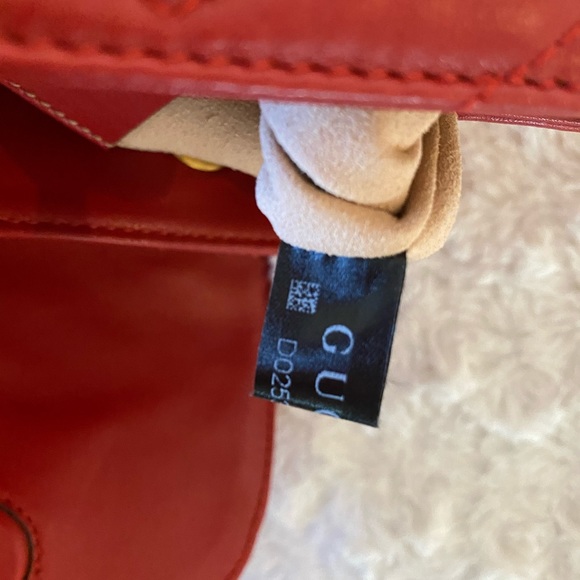 Authentic Gucci Matelasse GG Marmont Flap Backpack - Picture 3 of 16